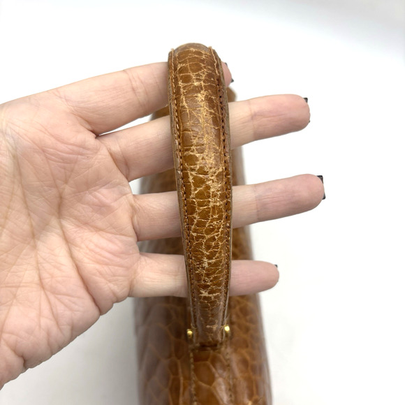 1960s Petit Honey Croc Embossed Patent Leather Top Handle Clutch Made in Italy - Picture 12 of 16